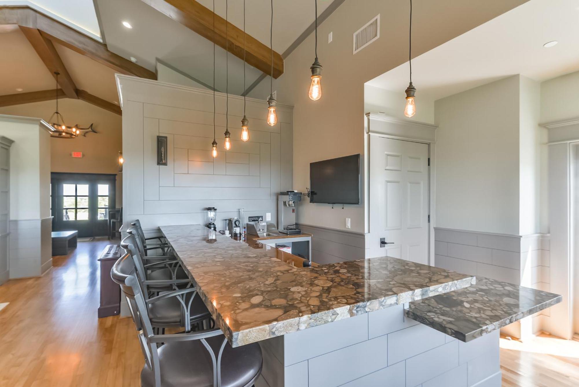 Harborwalk Lodge Hitchcock Екстериор снимка
