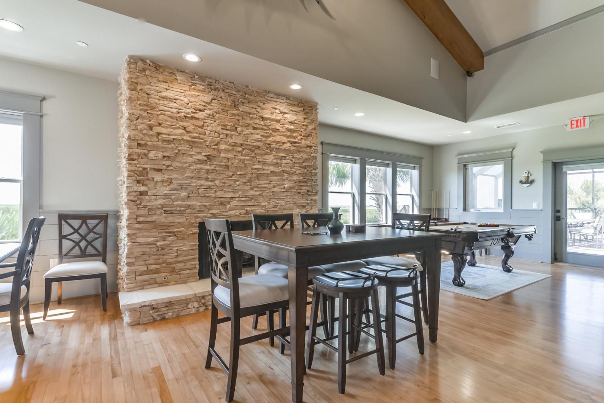 Harborwalk Lodge Hitchcock Екстериор снимка